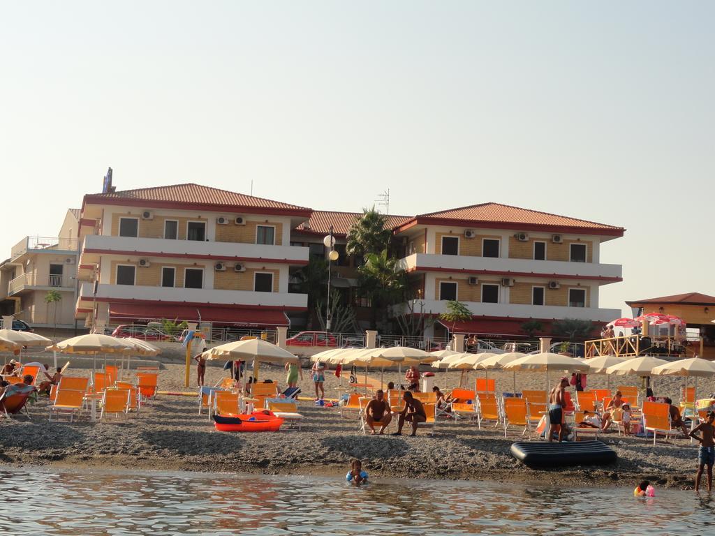 Hotel Miramare Ciro Marina Exterior photo