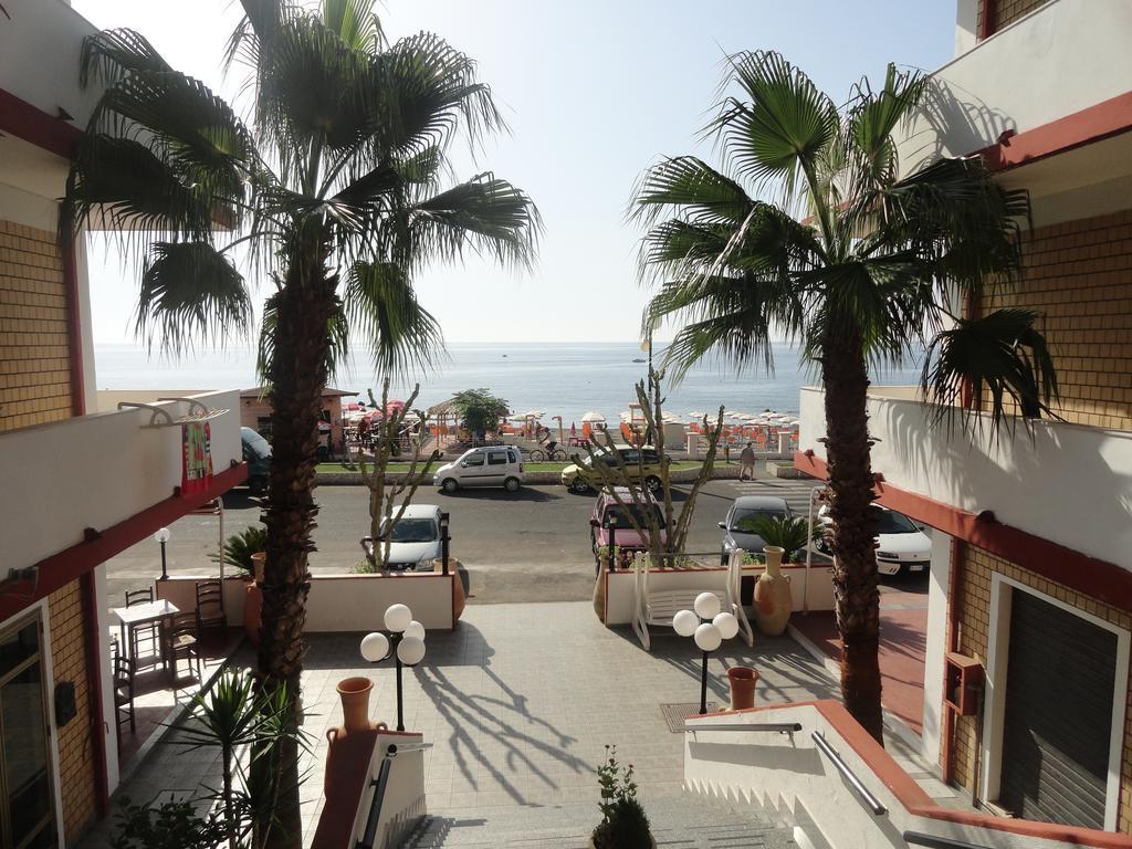Hotel Miramare Ciro Marina Exterior photo