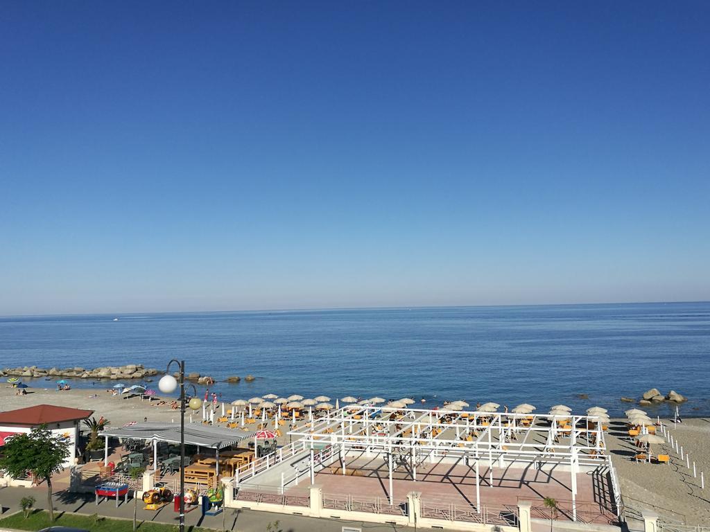 Hotel Miramare Ciro Marina Exterior photo