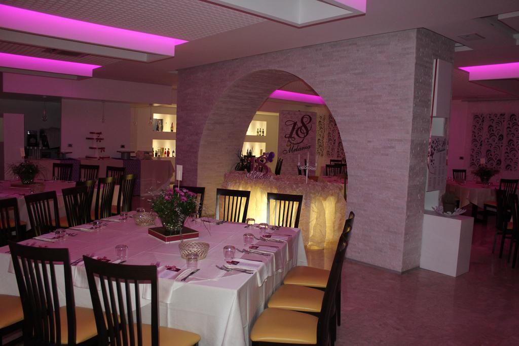 Hotel Miramare Ciro Marina Exterior photo
